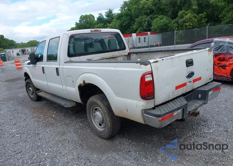 2011 Ford F-250 Xl z USA, uszkodzony, nr VIN 1FT7W2B64BEA42087